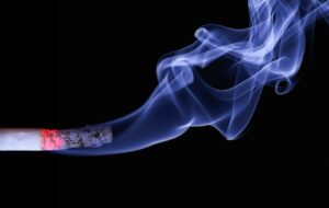 סיגריות, אלכוהול, פעילות גופנית ועוד כגורמי סיכון הקשורים למחלת כליות. צילום: Pixabay Ralf Kunze