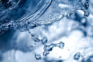 שתיית מים - יתרונות; למה בריא לשתות מים? צילום: Pixabay