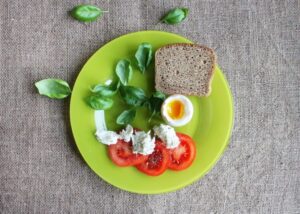 איזה מזון מכיל ויטמין A ומדוע הוא מועיל לבריאותנו? צילום:Esigie Pixabay